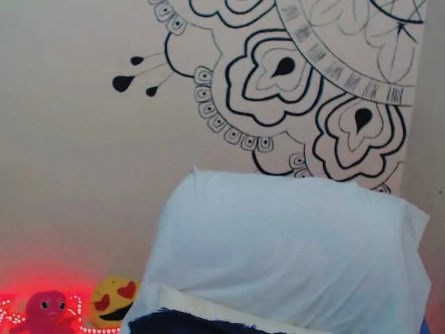 Live sex webcam photo for aishaaovit #274896381