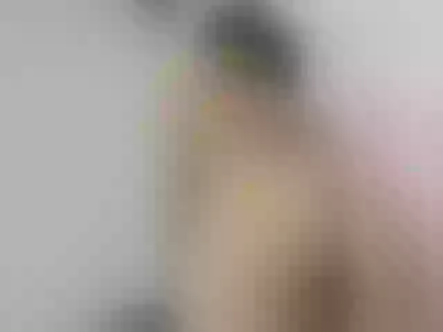 Live sex webcam photo for akemii-23 #275433717