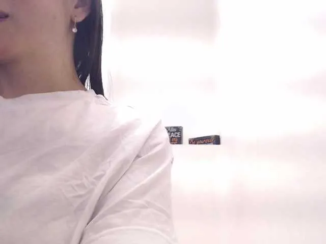 Live sex webcam photo for alanaa2 #275488710