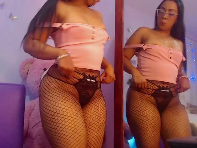 Live sex webcam photo for alanaarosee #274153383