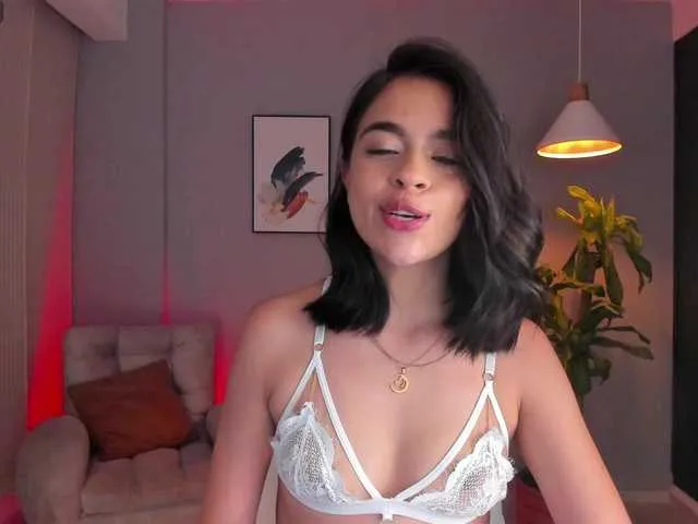 Live sex webcam photo for alanasmiith1 #277558902