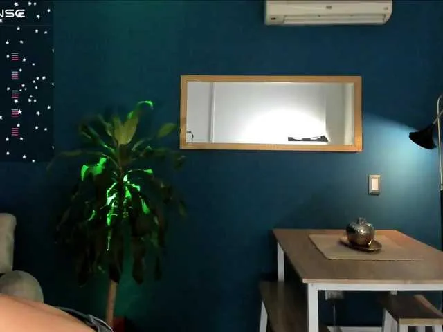 Live sex webcam photo for alanasmiith1 #278153301