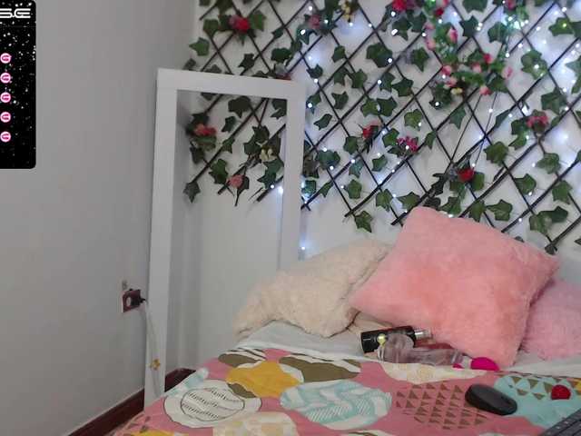 Live sex webcam photo for alanawilliams #272211377