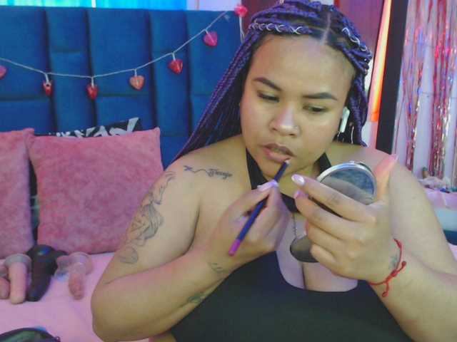 Live sex webcam photo for albasex10 #290402157