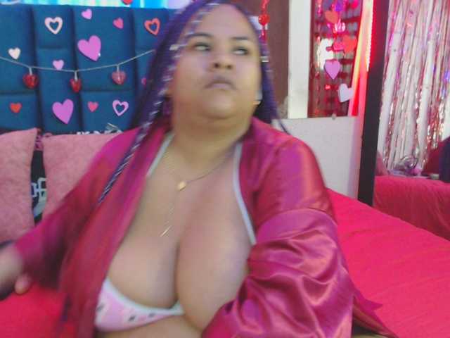 Live sex webcam photo for albasex10 #290472461