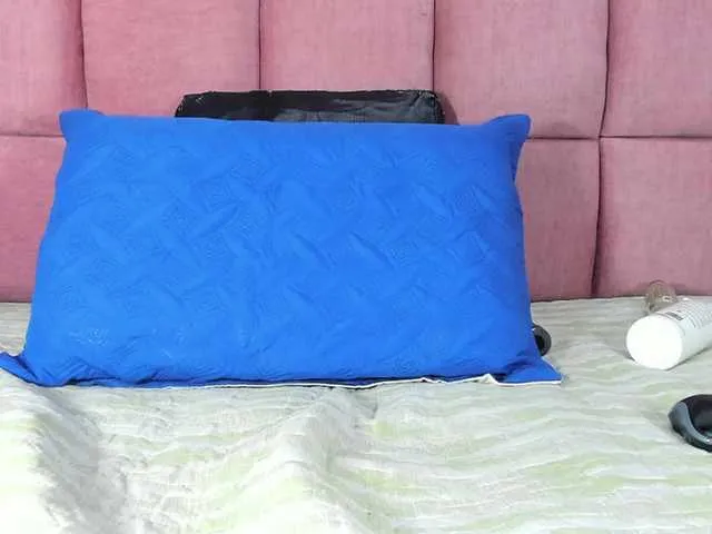 Live sex webcam photo for ale-evanz #277290974