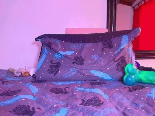 Live sex webcam photo for ale-evanz #290726491