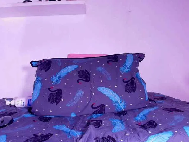 Live sex webcam photo for ale-evanz #290792072