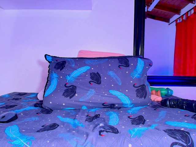 Live sex webcam photo for ale-evanz #291144549