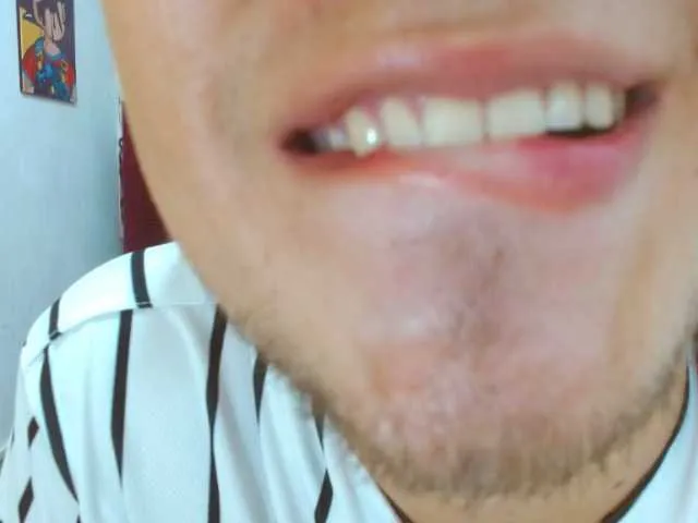 Live sex webcam photo for alec-thobias #275561631