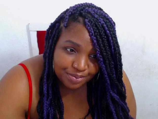 Live sex webcam photo for aleeinvein12 #274634363