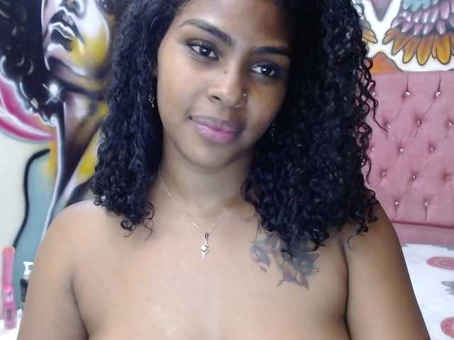 Live sex webcam photo for aleja-sexy #271868219