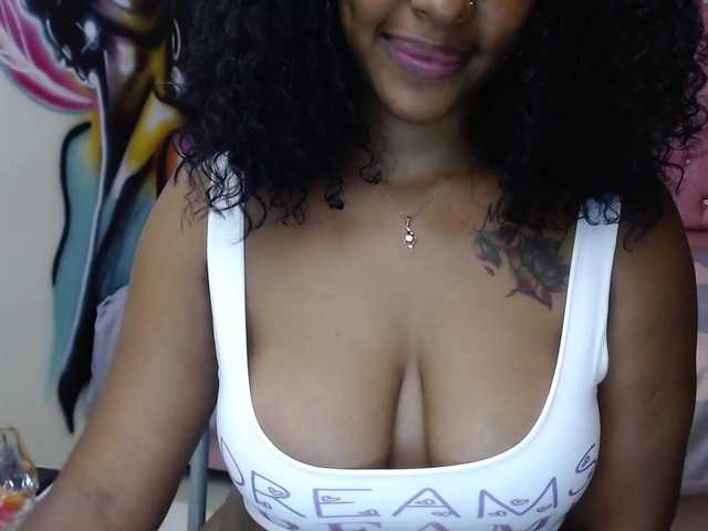 Live sex webcam photo for aleja-sexy #271960026