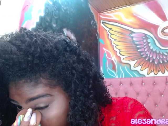 Live sex webcam photo for aleja-sexy #272287212