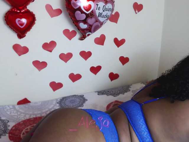 Live sex webcam photo for aleja-sexy #272403676