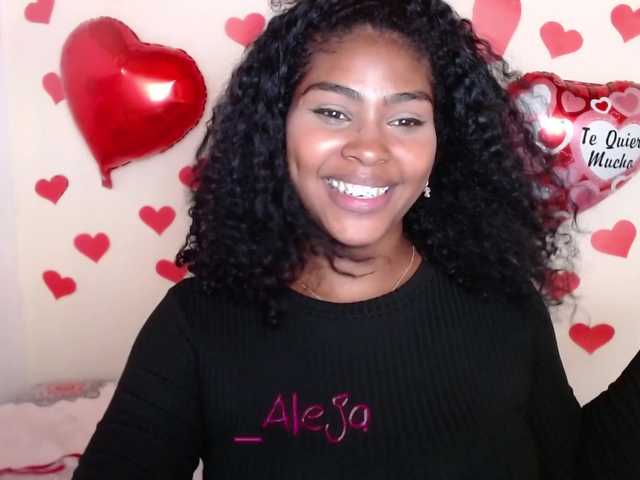 Live sex webcam photo for aleja-sexy #272416308