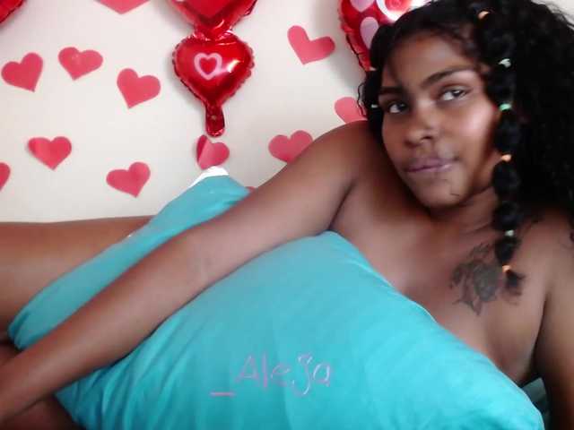 Live sex webcam photo for aleja-sexy #272456170