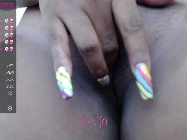 Live sex webcam photo for aleja-sexy #272545904