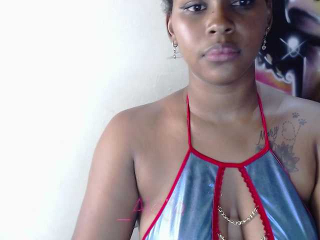 Live sex webcam photo for aleja-sexy #272924173