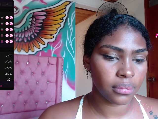 Live sex webcam photo for aleja-sexy #272964574