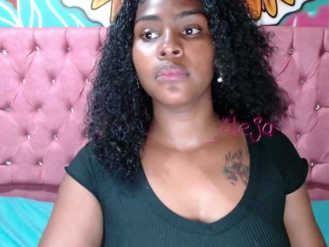 Live sex webcam photo for aleja-sexy #273046791