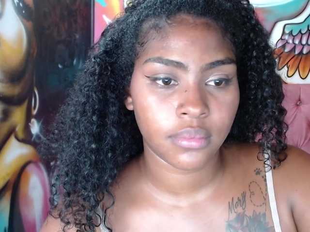 Live sex webcam photo for aleja-sexy #274407471