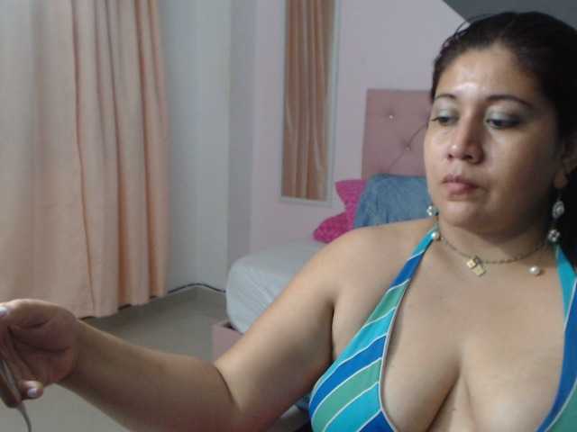 Live sex webcam photo for alejahot-69 #272484091