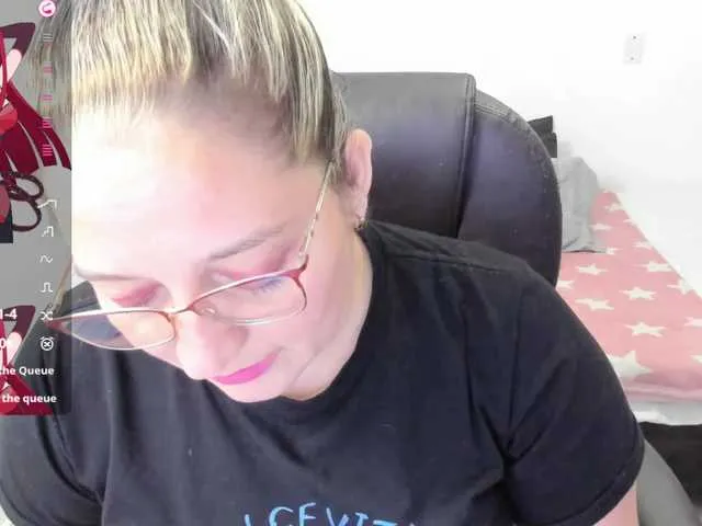 Live sex webcam photo for alejandramilf #292250937