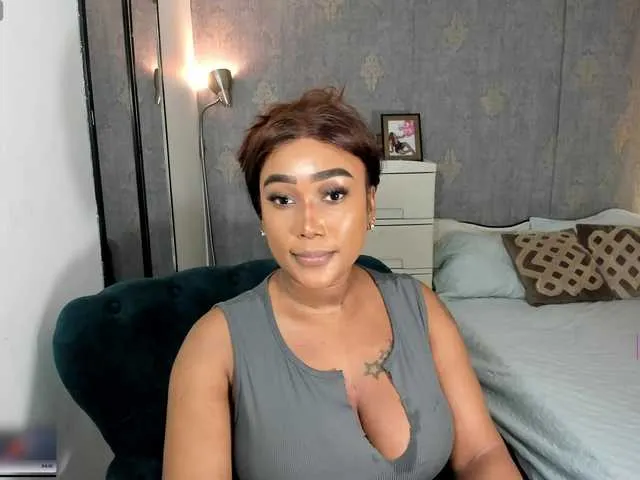 Live sex webcam photo for alessia20 #291950949