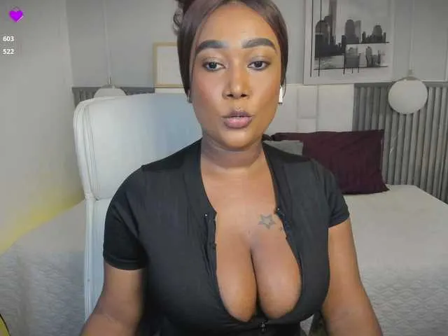 Live sex webcam photo for alessia20 #293630365