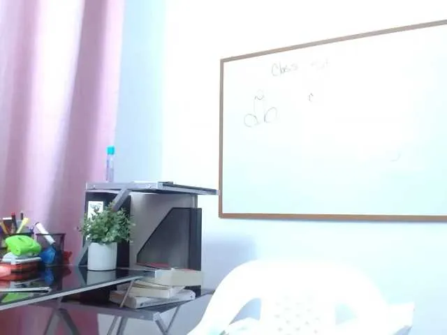 Live sex webcam photo for alessiia #276013703