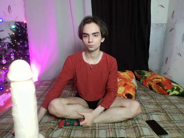 Live sex webcam photo for alex-and-alias #277196028