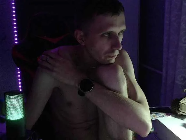 Live sex webcam photo for alex13hot1 #290147575