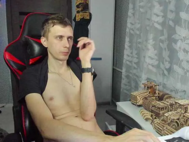 Live sex webcam photo for alex13hot1 #290323980