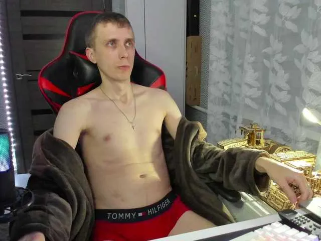 Live sex webcam photo for alex13hot1 #290549742
