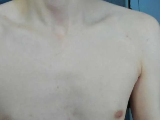Live sex webcam photo for alex13hot1 #290815642