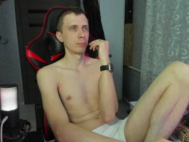 Live sex webcam photo for alex13hot1 #290910693