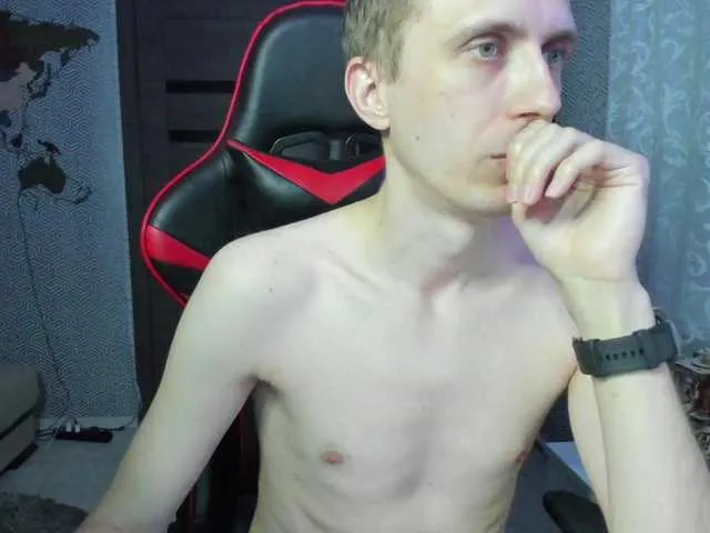 Live sex webcam photo for alex13hot1 #290992937
