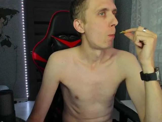 Live sex webcam photo for alex13hot1 #291571249