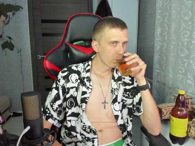 Live sex webcam photo for alex13hot1 #291657545