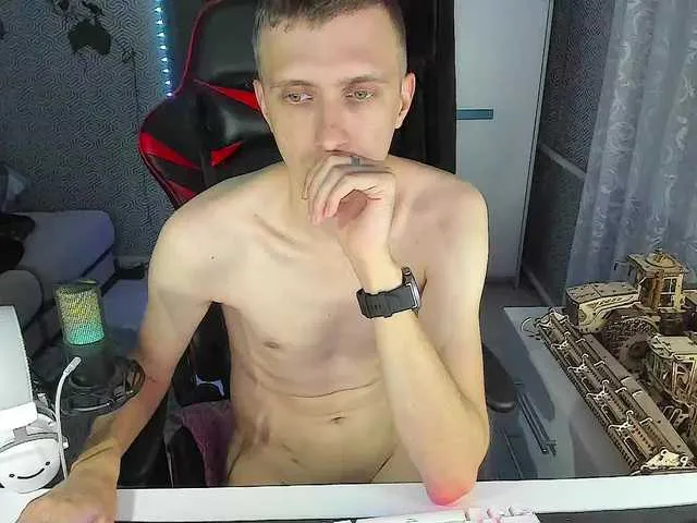 Live sex webcam photo for alex13hot1 #292103757