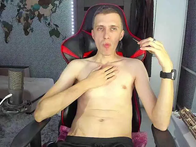 Live sex webcam photo for alex13hot1 #292144631