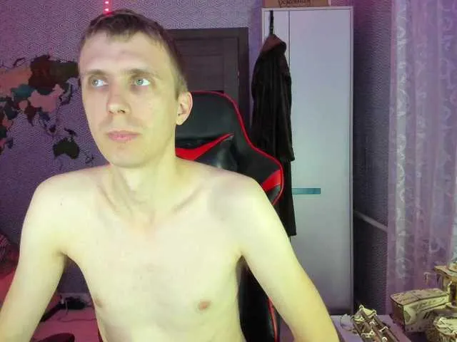 Live sex webcam photo for alex13hot1 #292256254