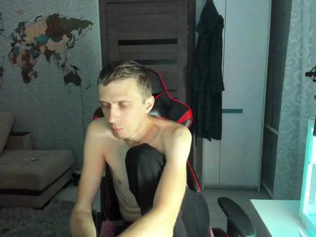 Live sex webcam photo for alex13hot1 #294018518