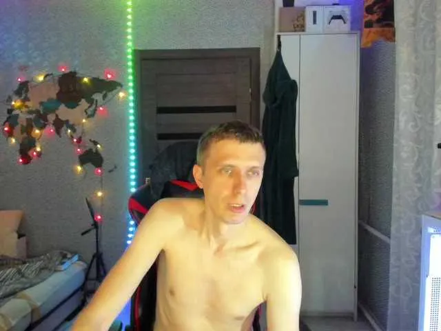 Live sex webcam photo for alex13hot1 #294243830