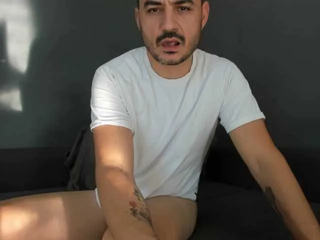 Live sex webcam photo for alexa-allan #276695436