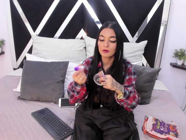 Live sex webcam photo for alexa-clemente #276746333