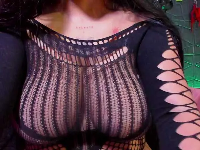 Live sex webcam photo for alexa-espinoza #291377409