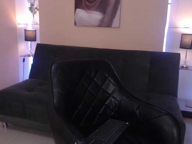 Live sex webcam photo for alexa-johnson #275485820