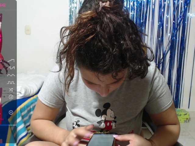 Live sex webcam photo for alexa-kiut #289355198